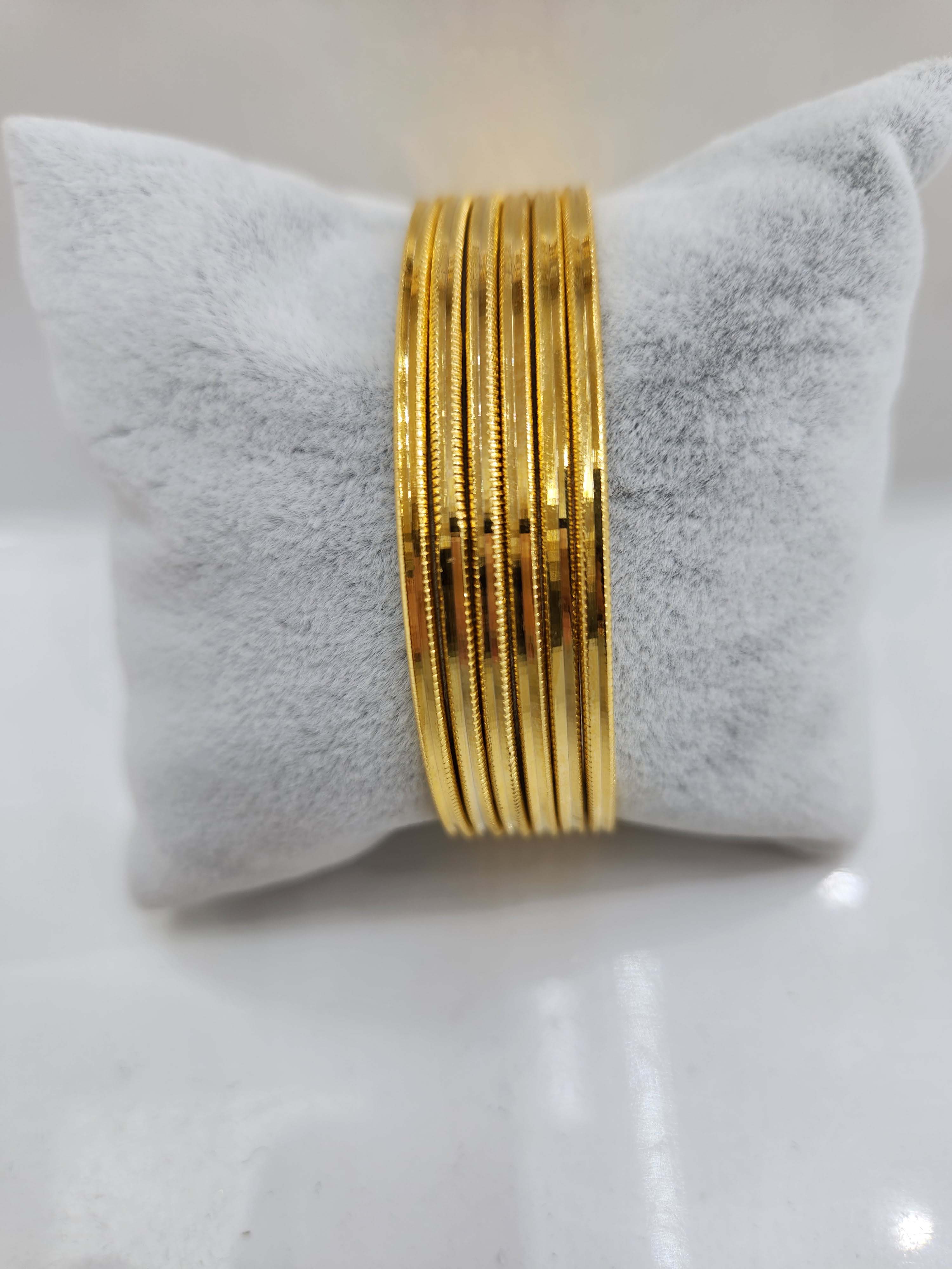 İnce Sade Model Ajda 2