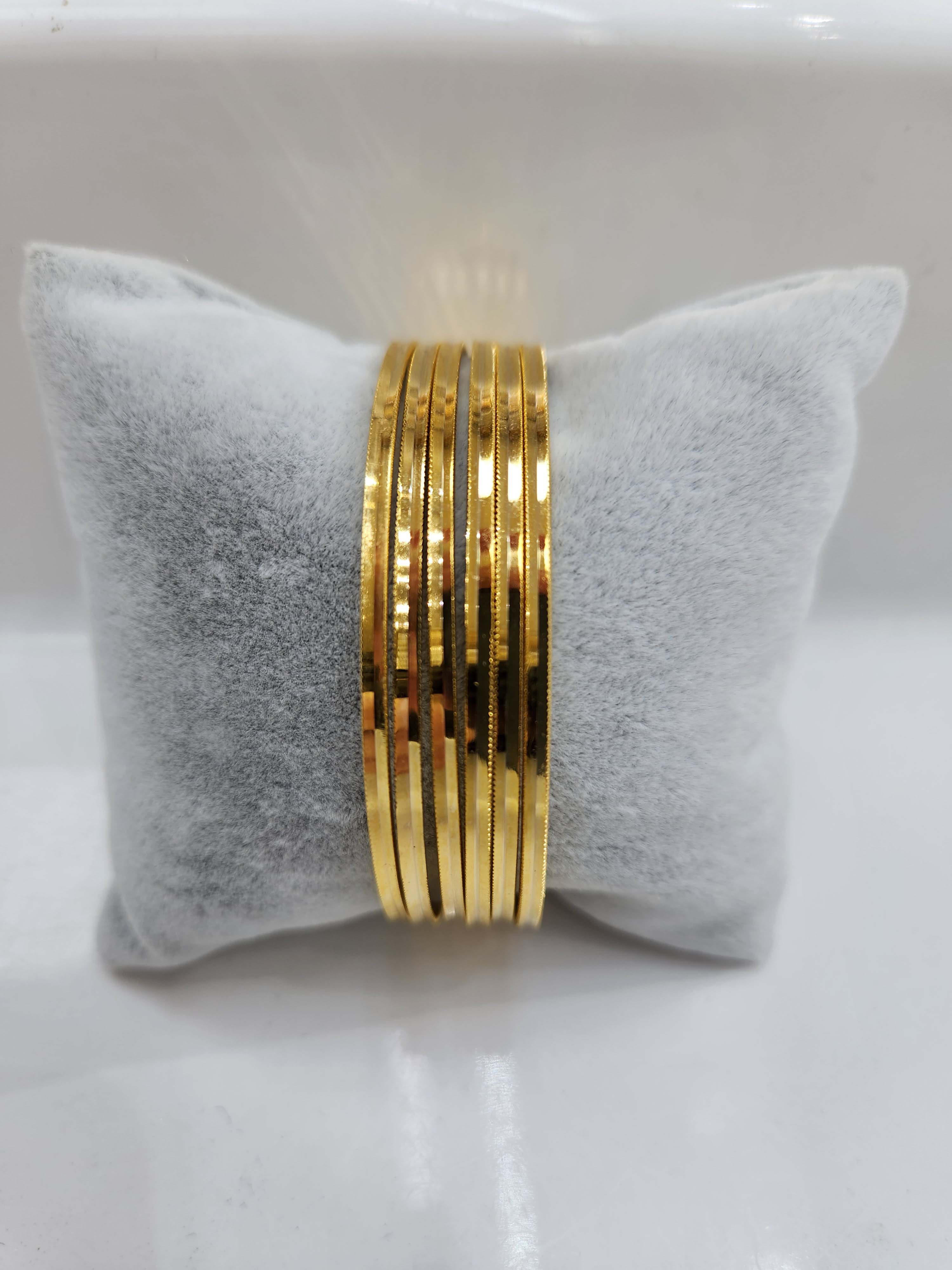 İnce Sade Model Ajda 1