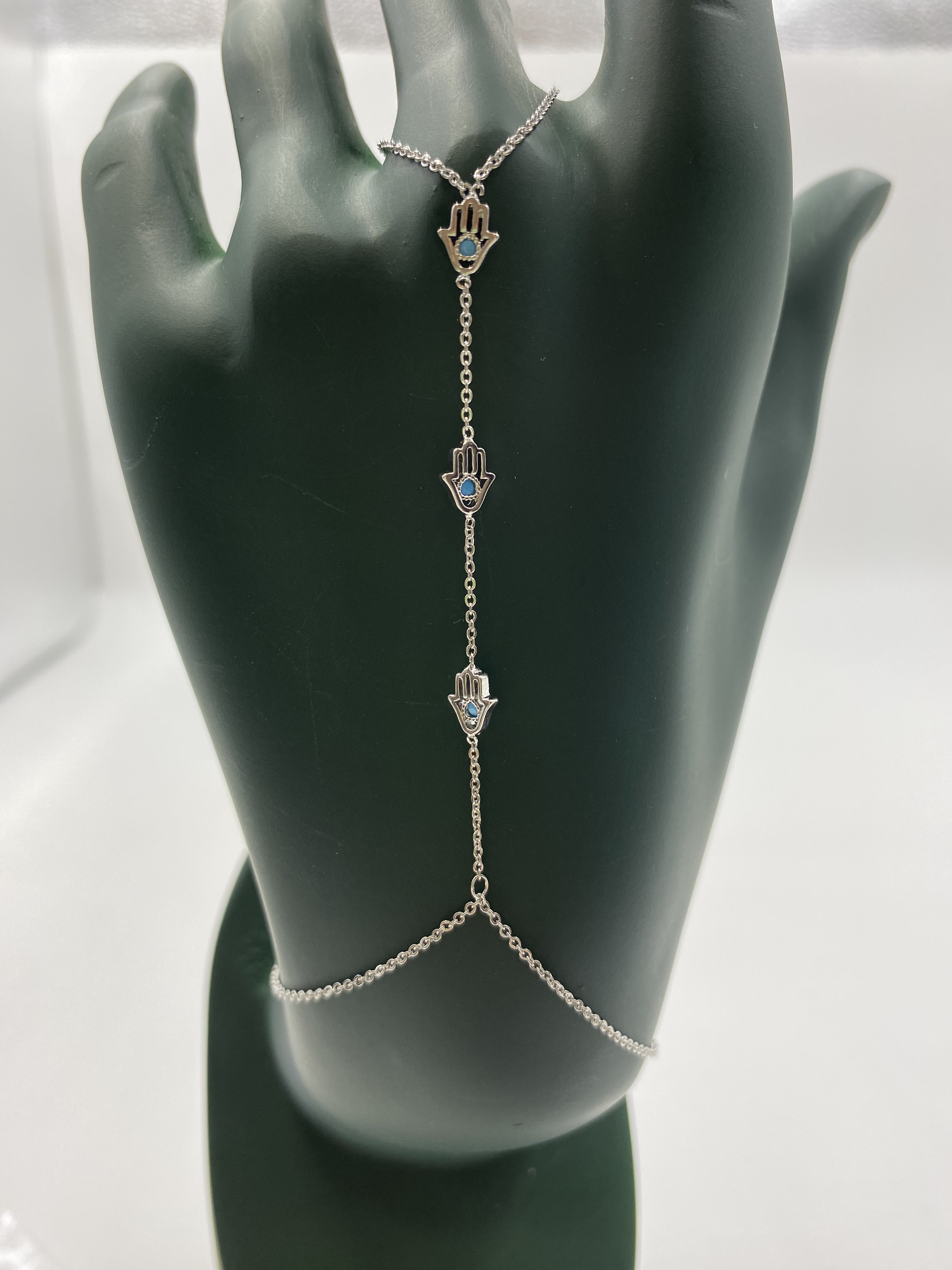 El Figürlü Gümüş Renk Şahmeran