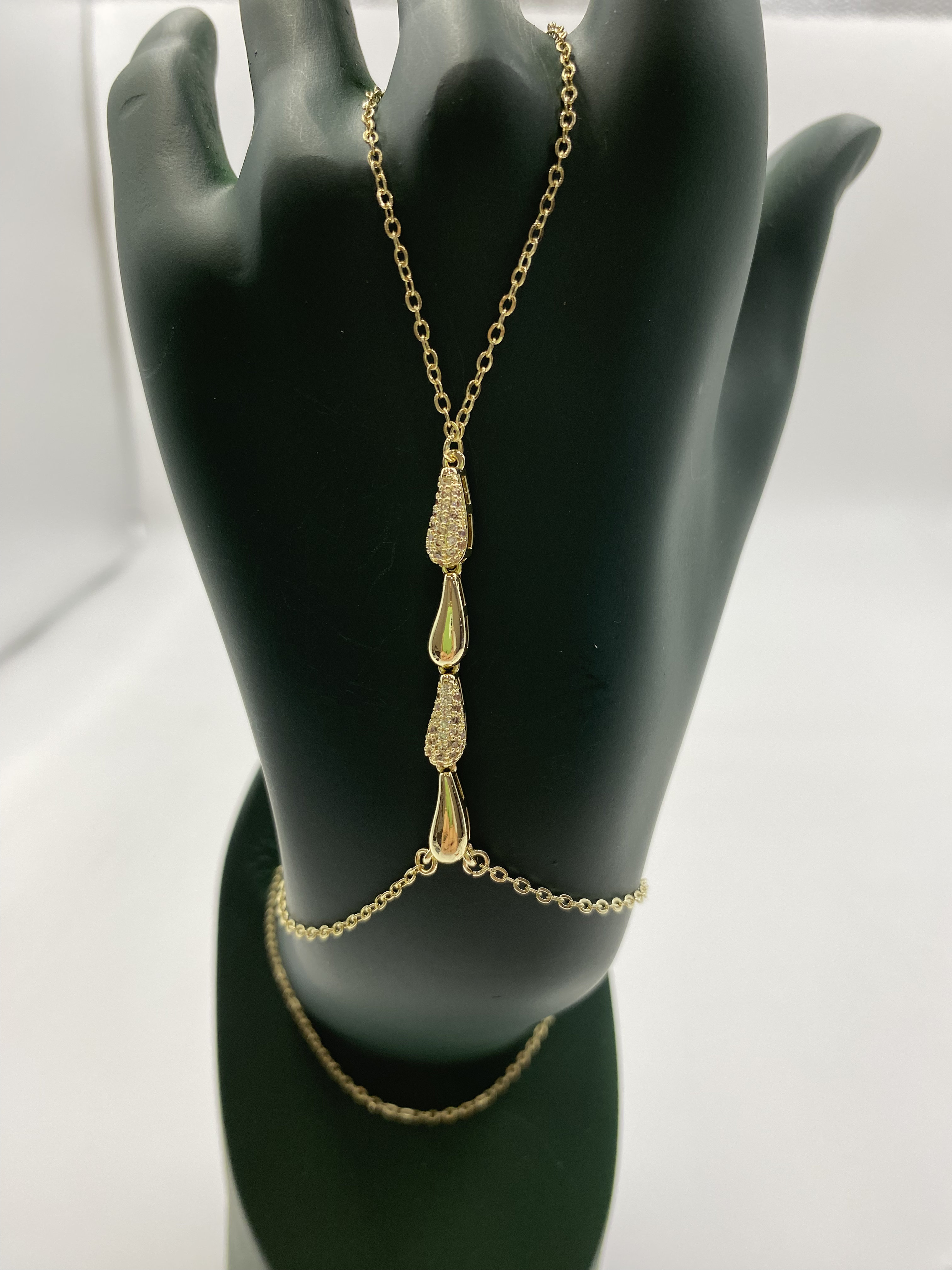 Damla Model Taşlı Şahmeran