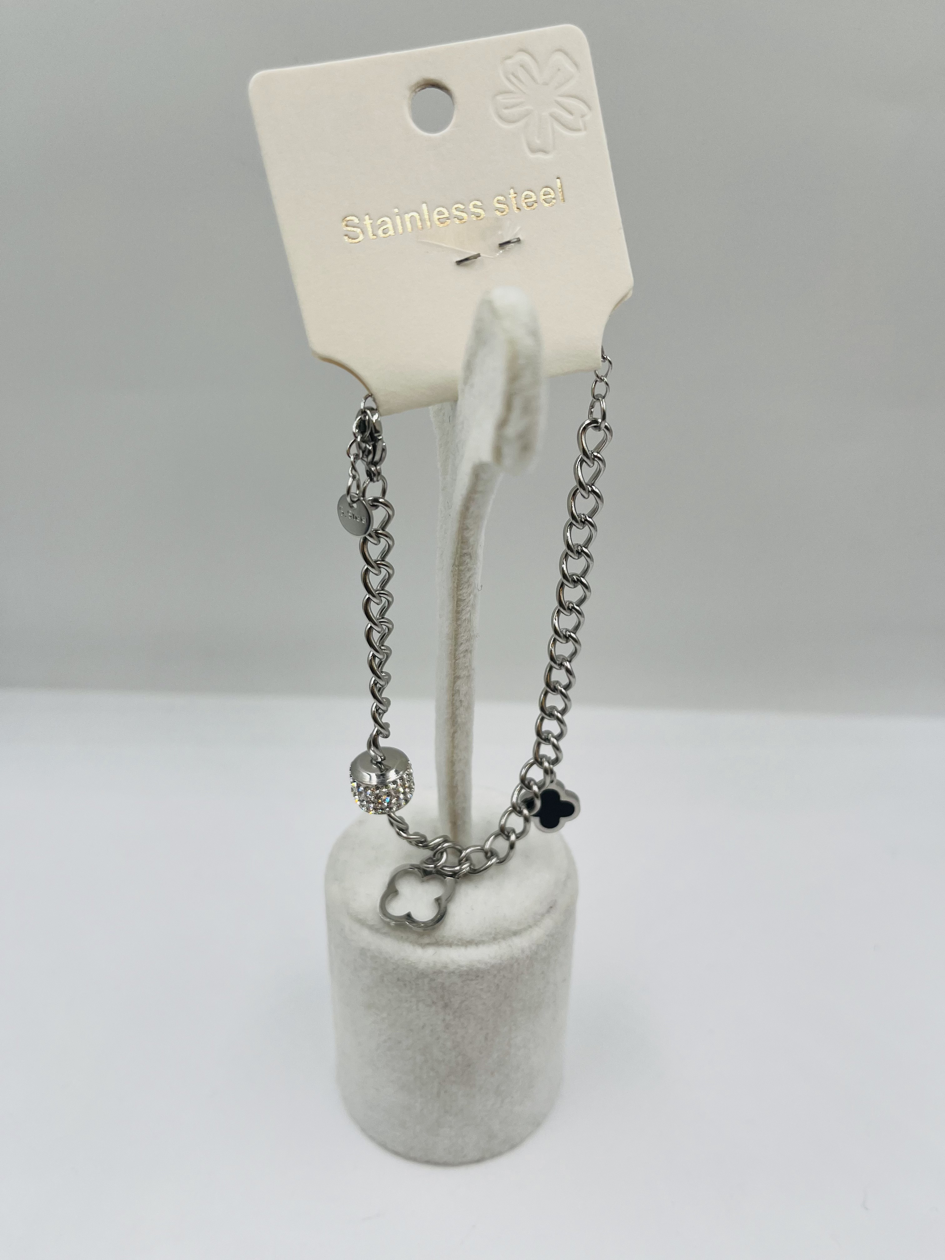 Charm Detaylı Zincir Bileklik BLK05