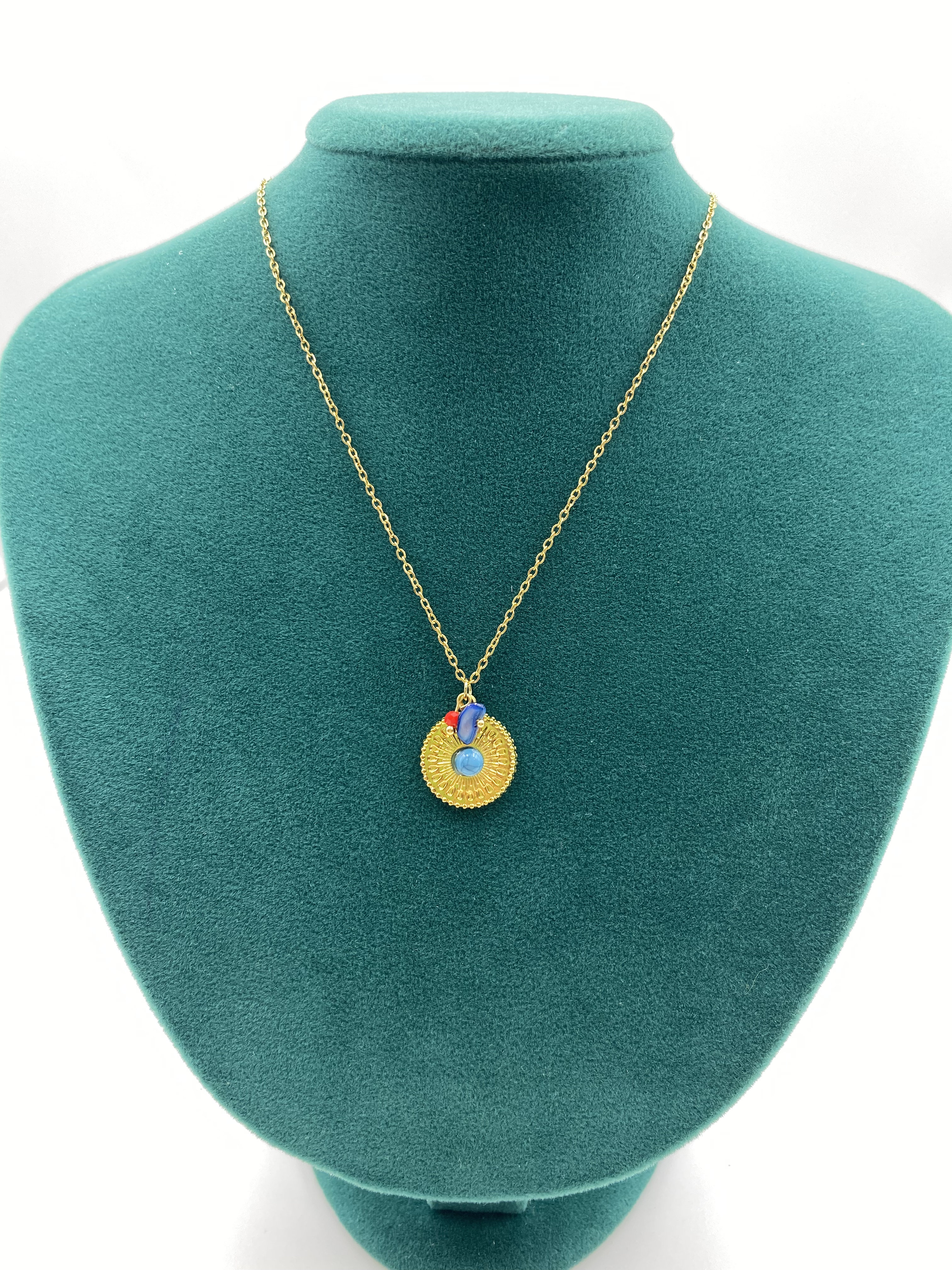 Madalyon Model Gold Renk Kolye