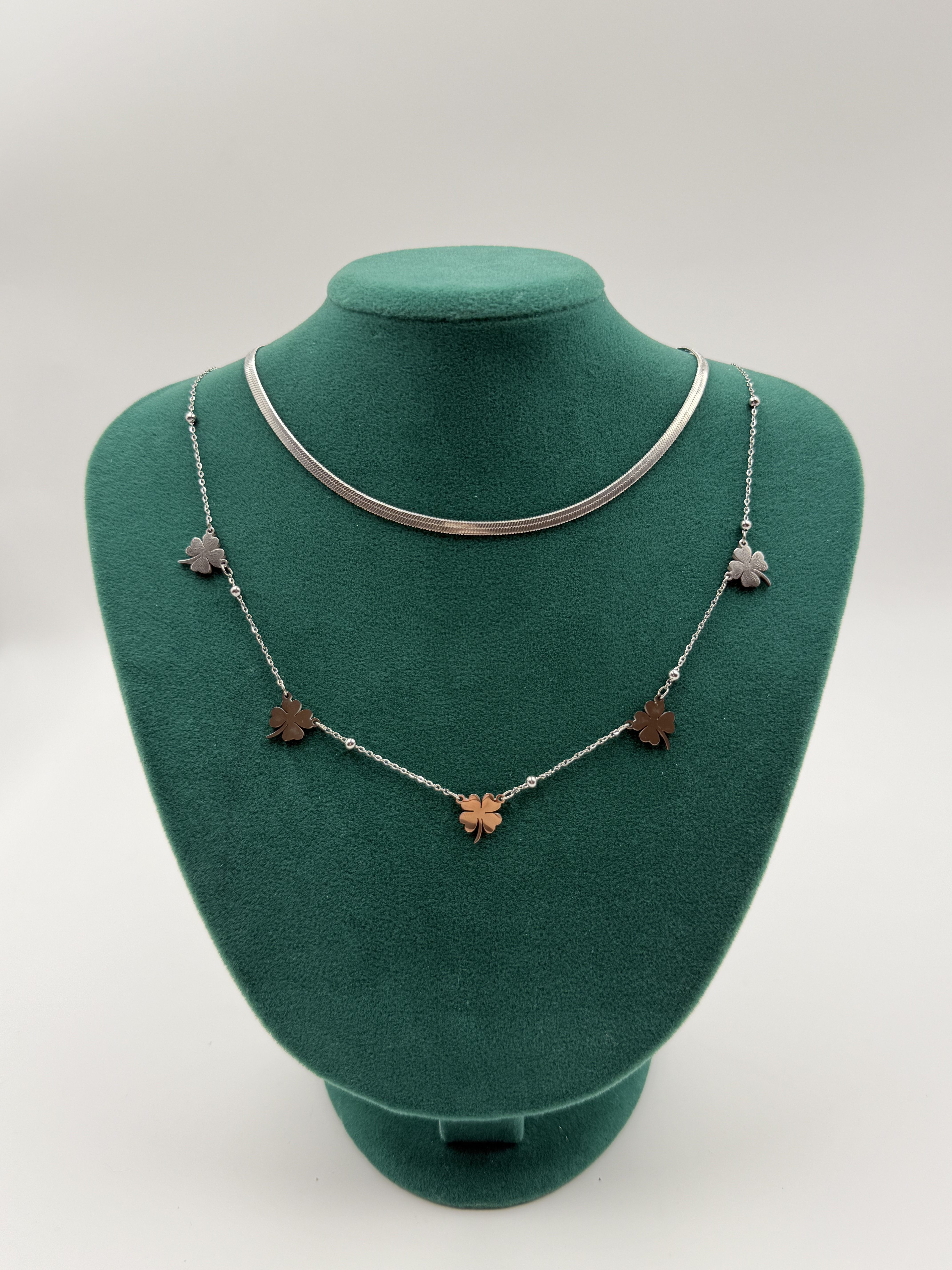 Yonca Model İtalyan Zincirli İkili Kolye