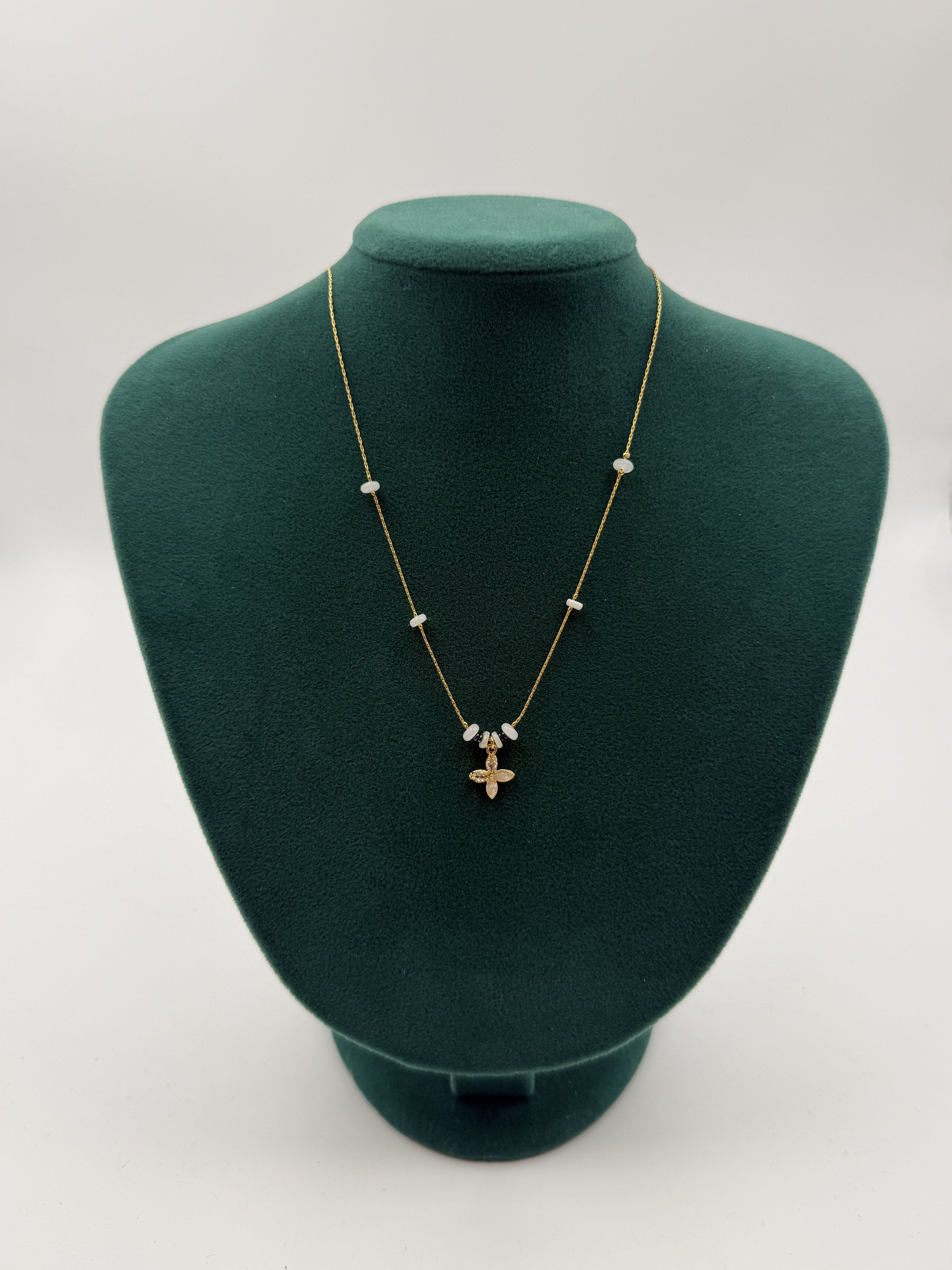 Çiçek Model Kolye KLY08