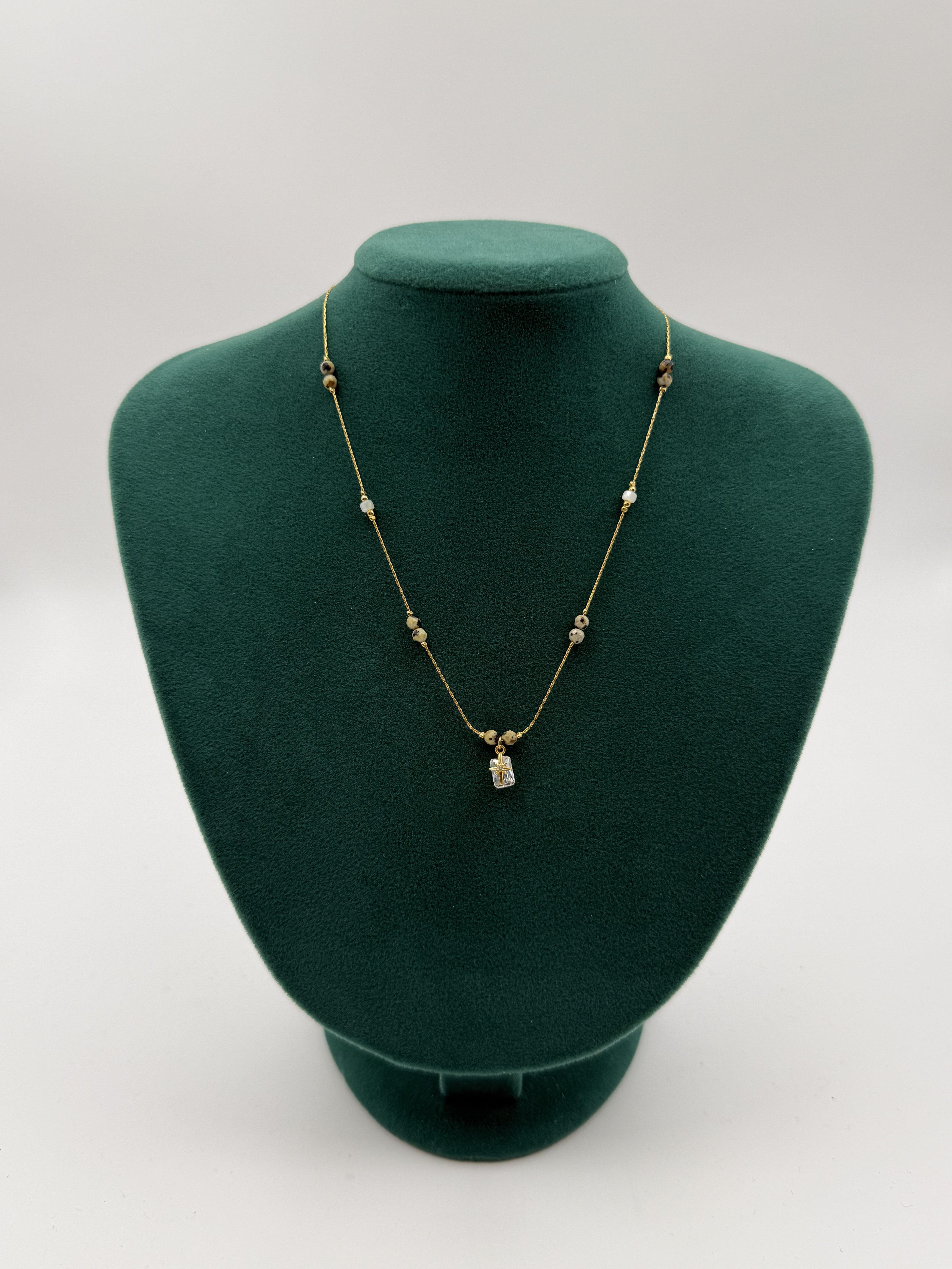 Taşlı Model Kolye KLY017