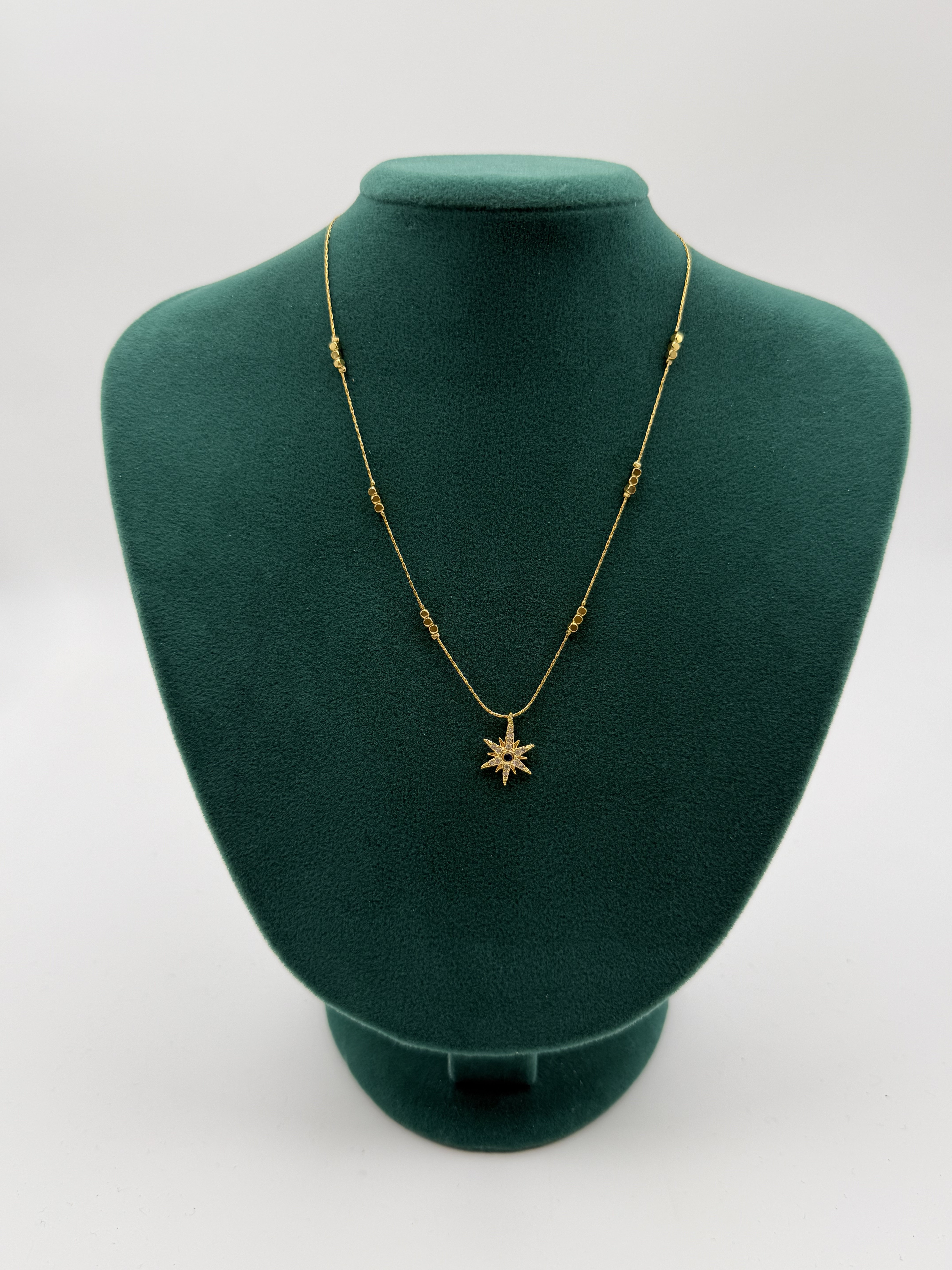 Kutup Yıldız Taşlı Kolye