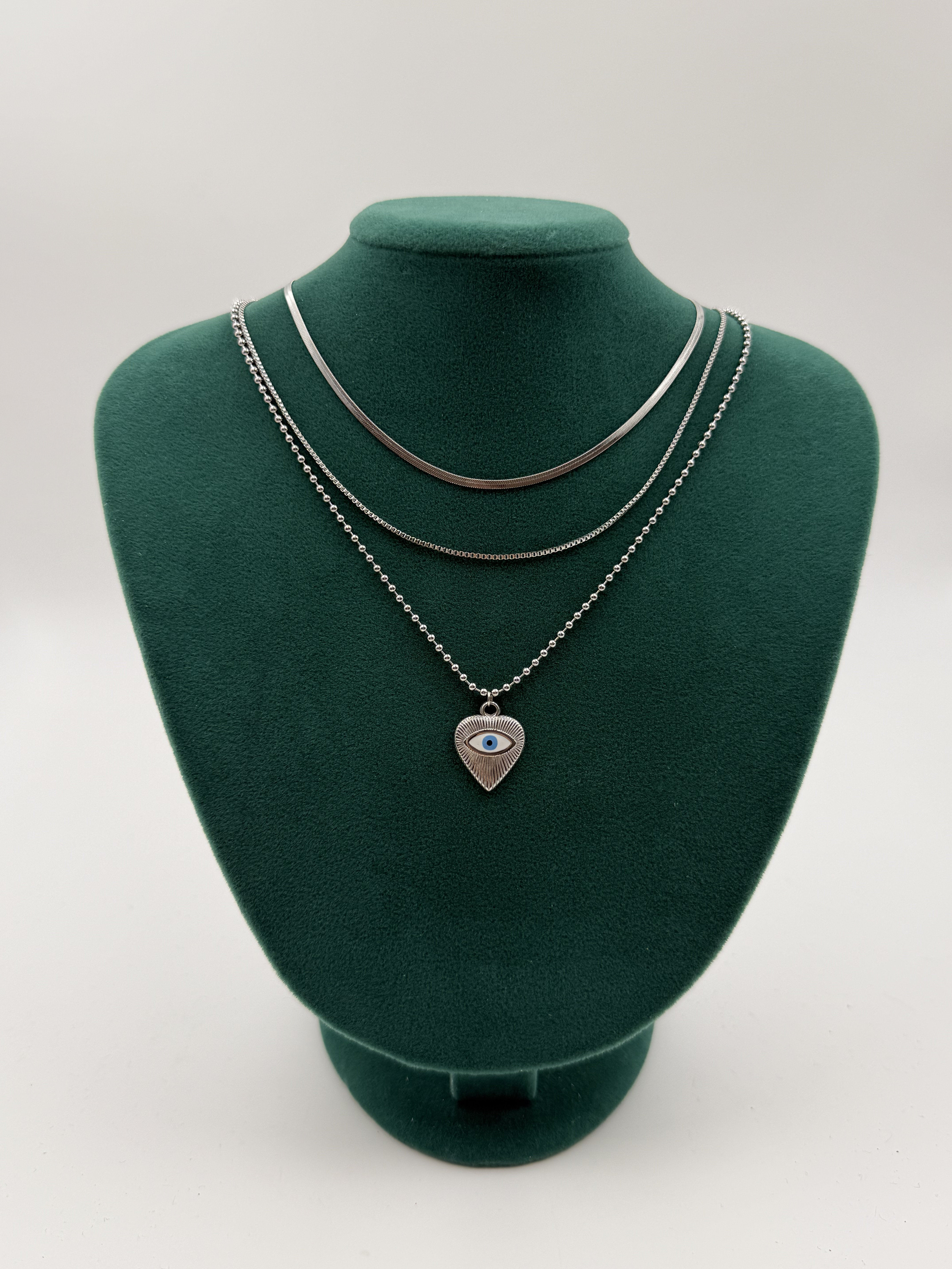 Göz Detay Üçlü Kolye