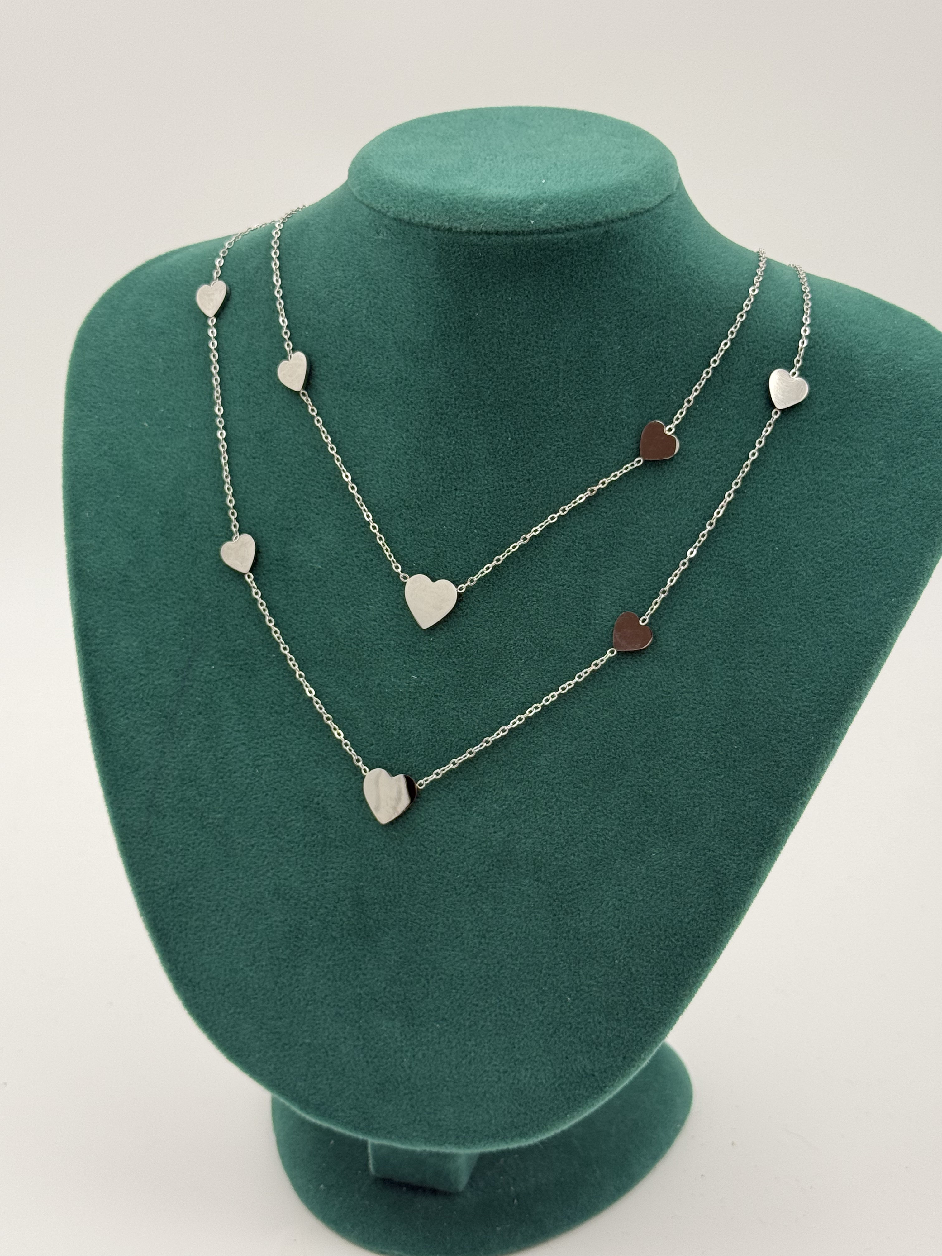 Kalp Model Plaka Sallantılı İkili Kolye