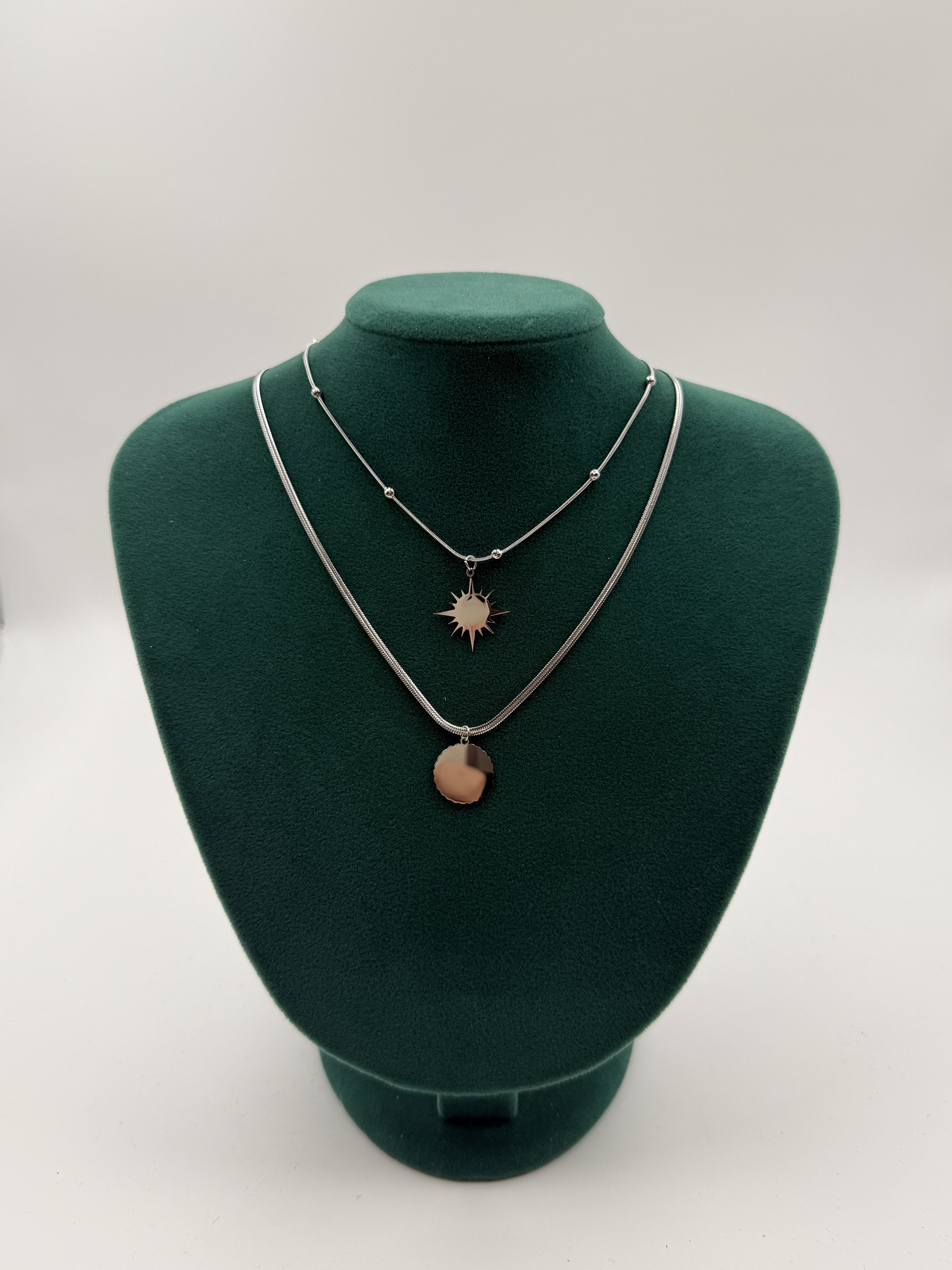 Dorika Zincirli Güneş Kolye