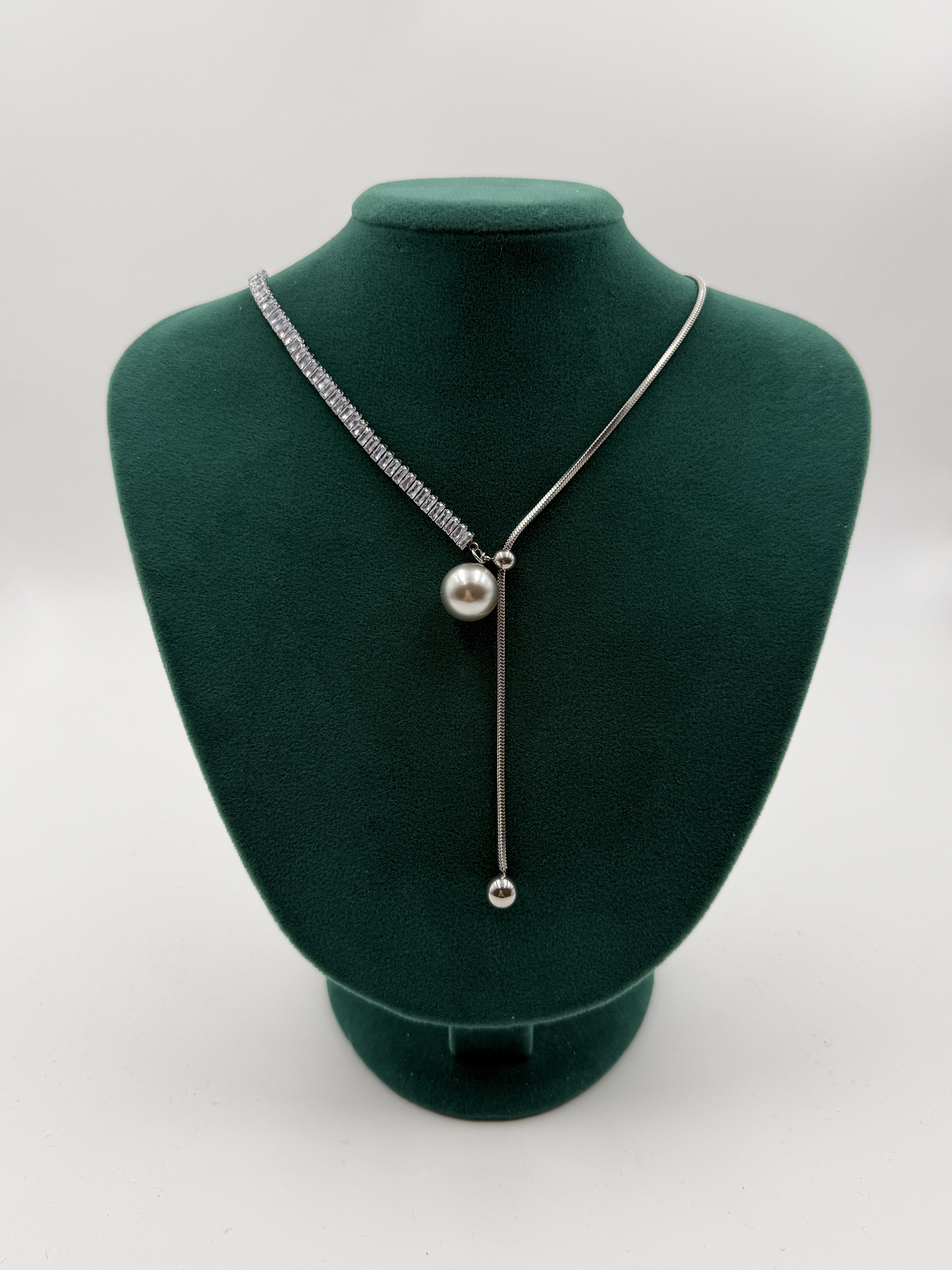 Gümüş Renk İnci Püskül Kolye