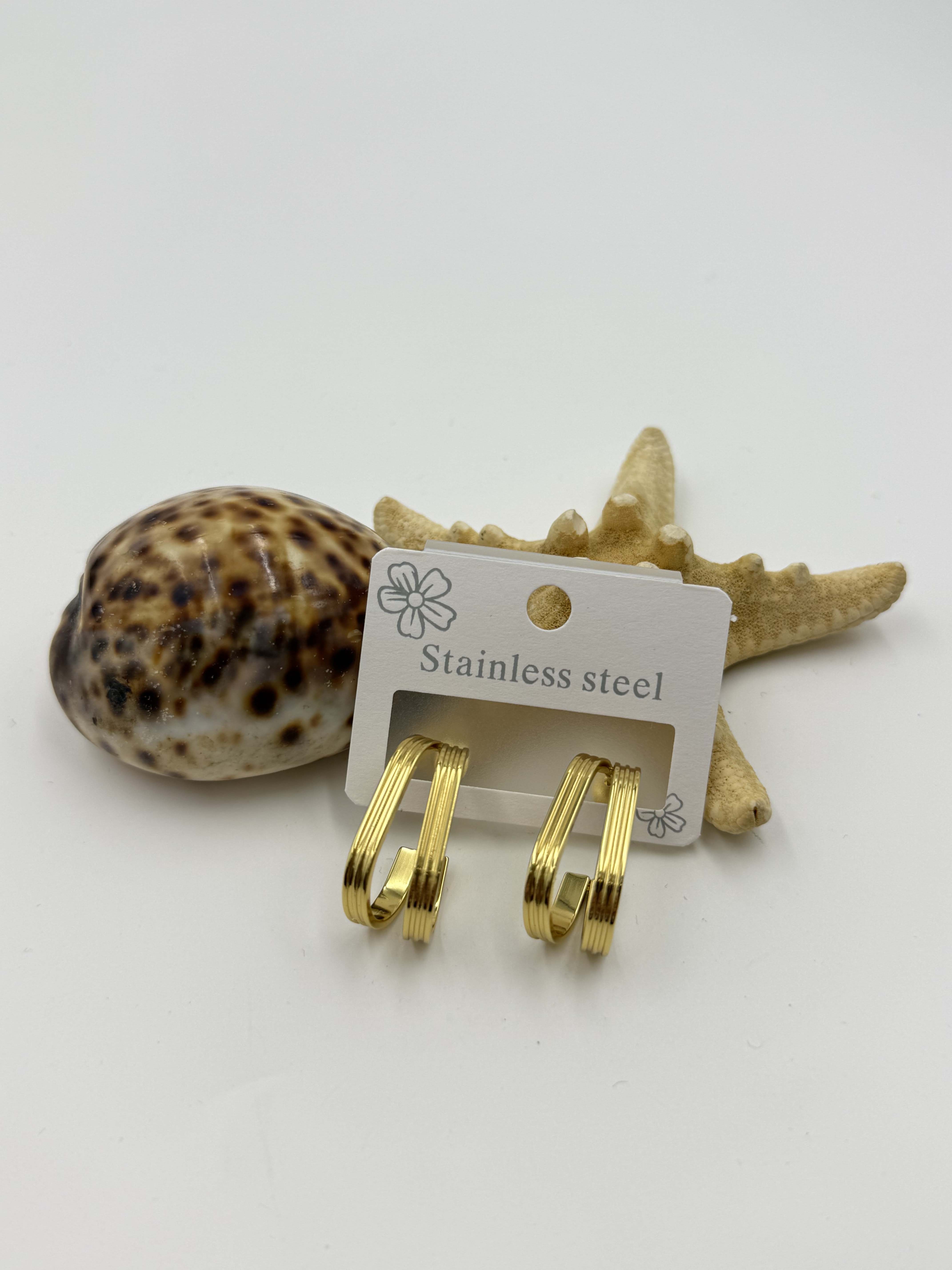 Kanca Model Gold Renk Küpe
