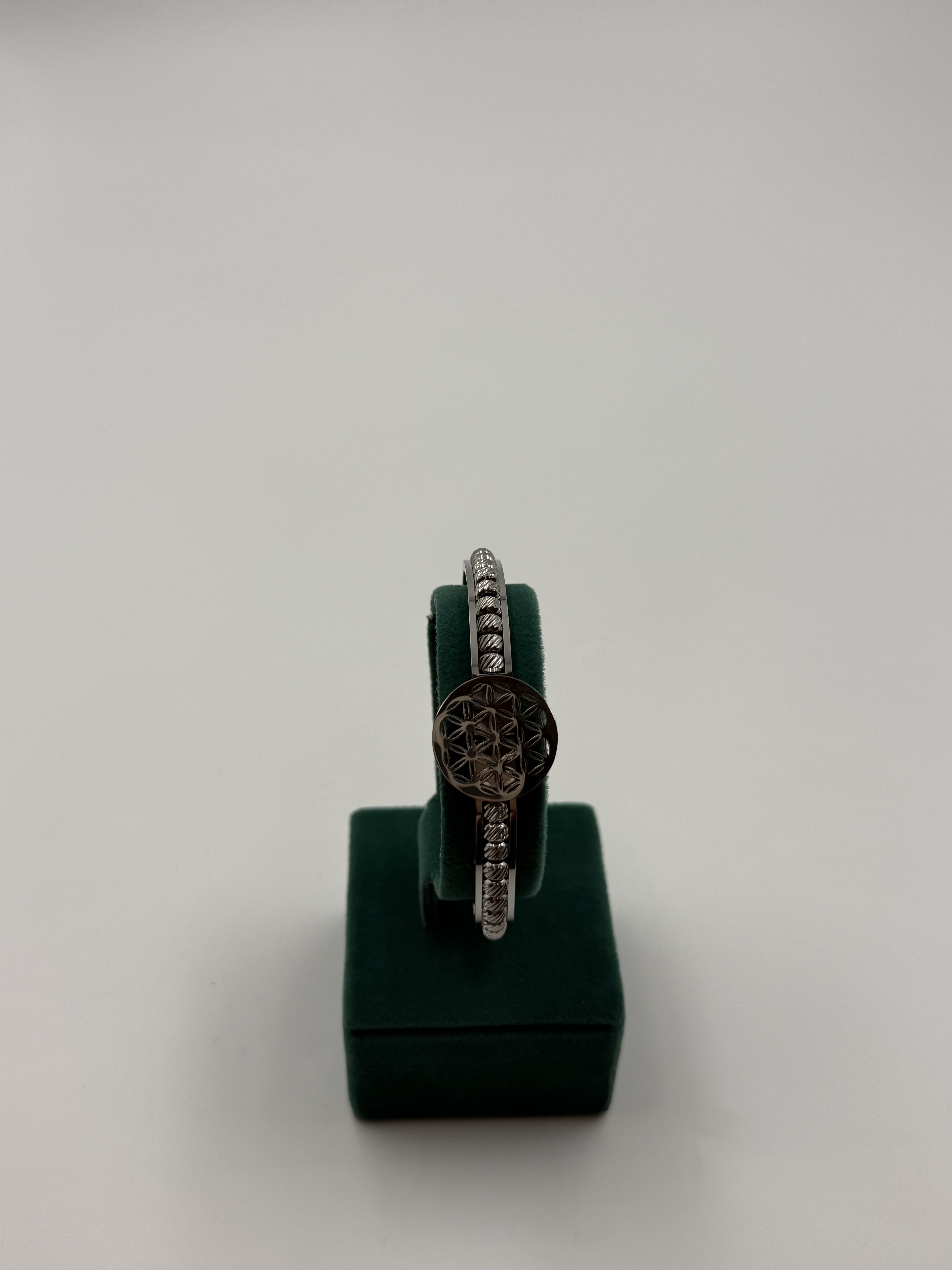 Yaşam Çiçeği Model Kelepçe