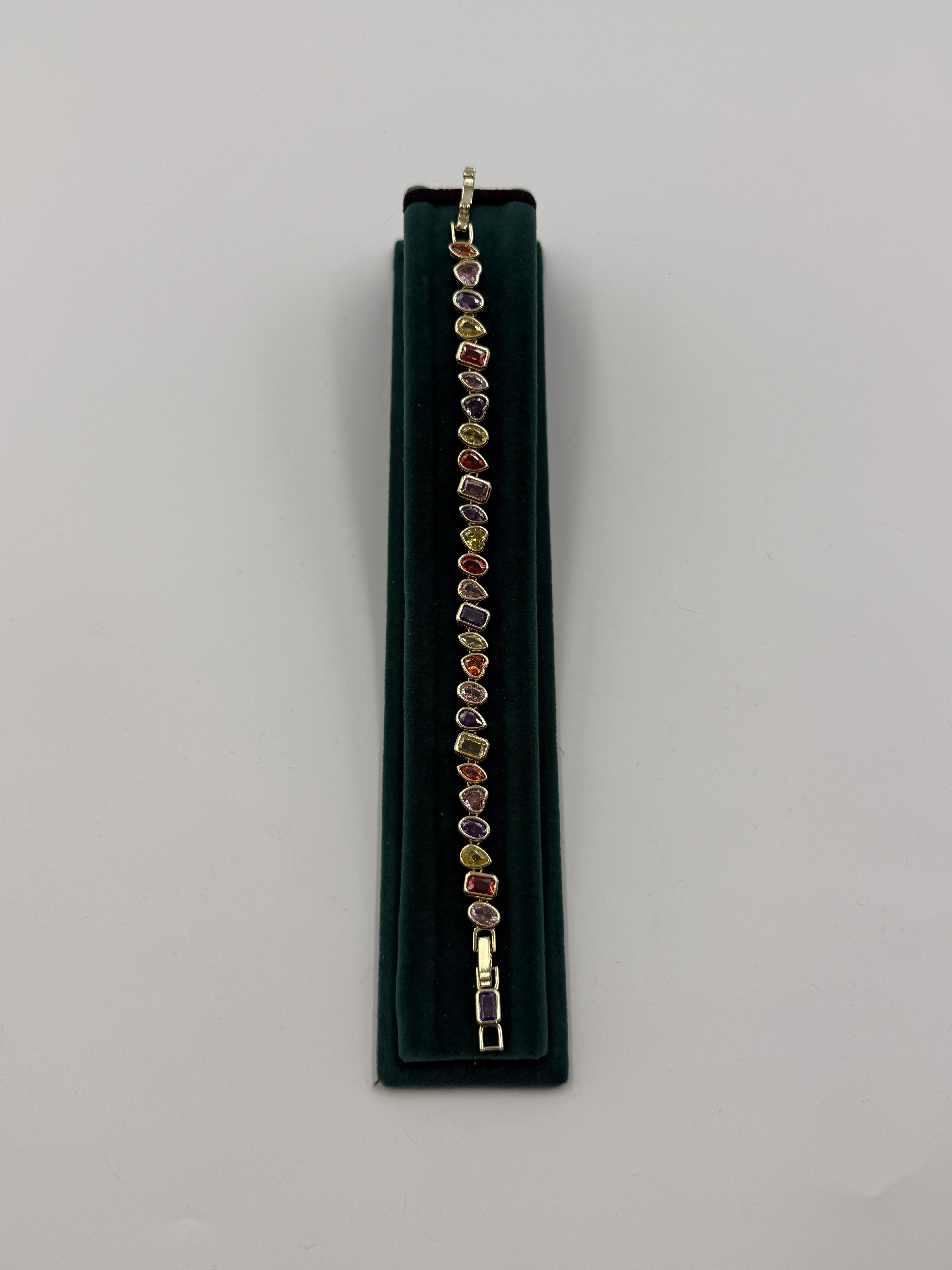 Renkli Taşlı Zincir Model