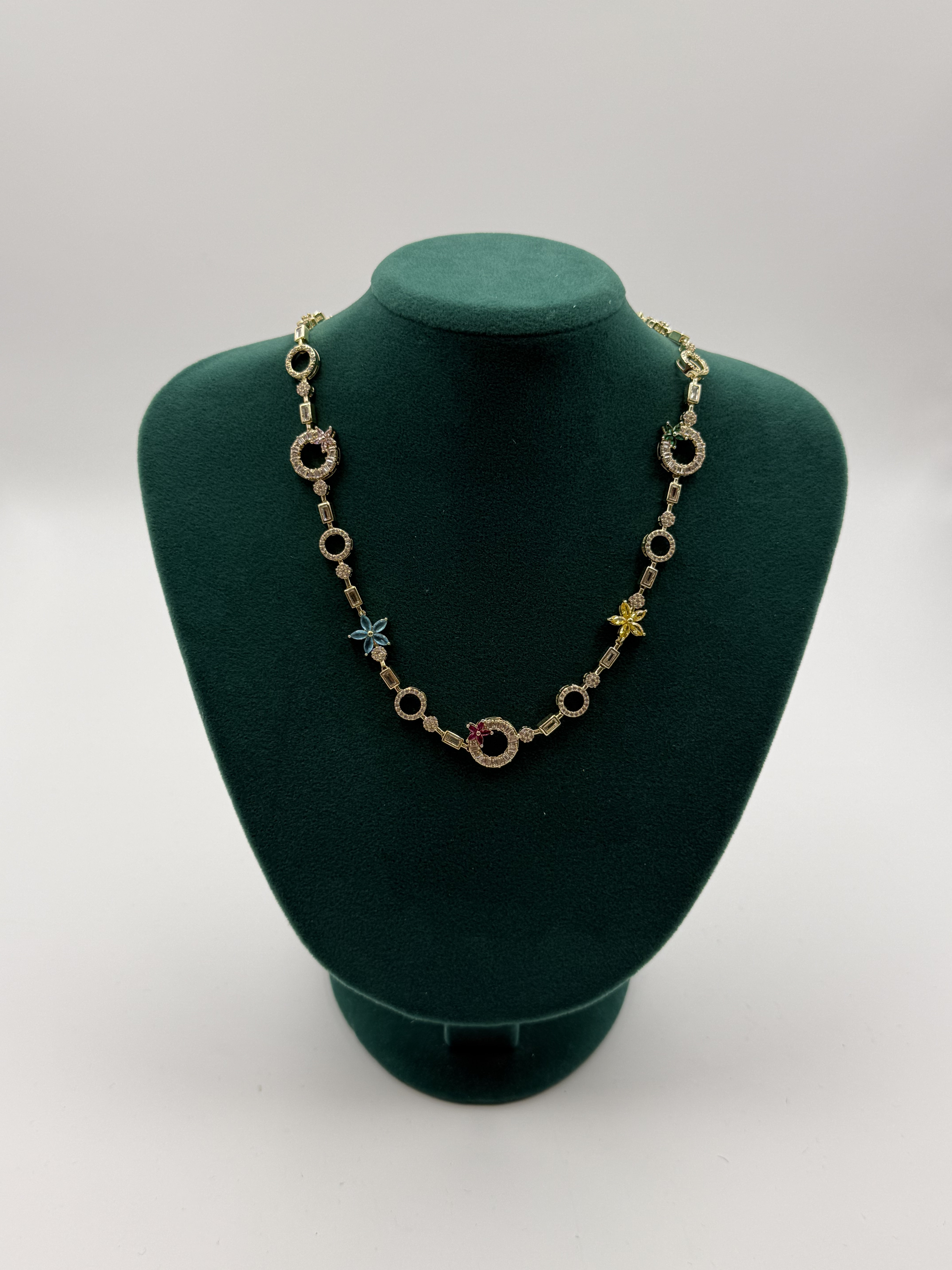 Zirkon Taşlı Renkli Kolye