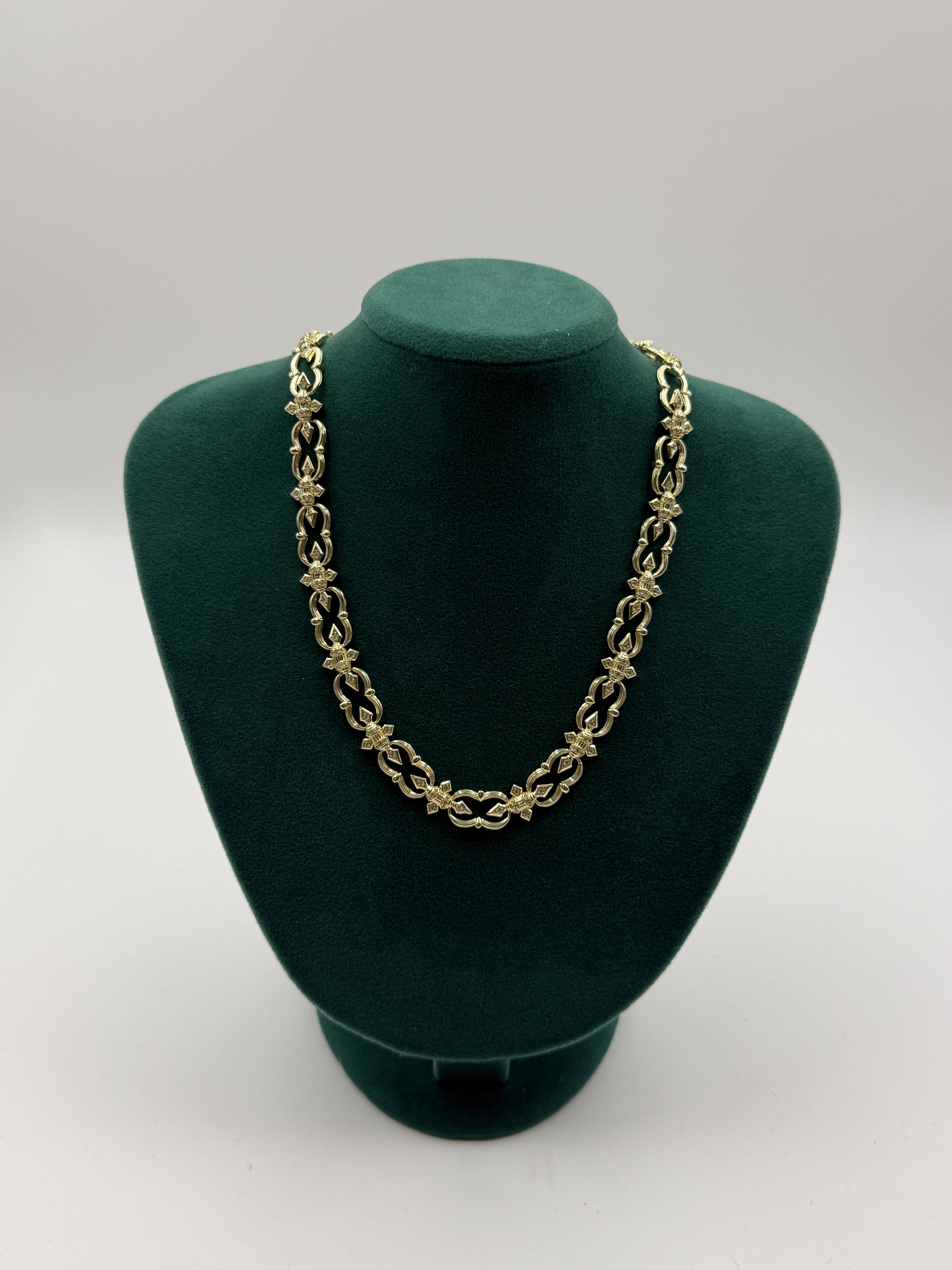 Diva Viva Model Zincir Kolye