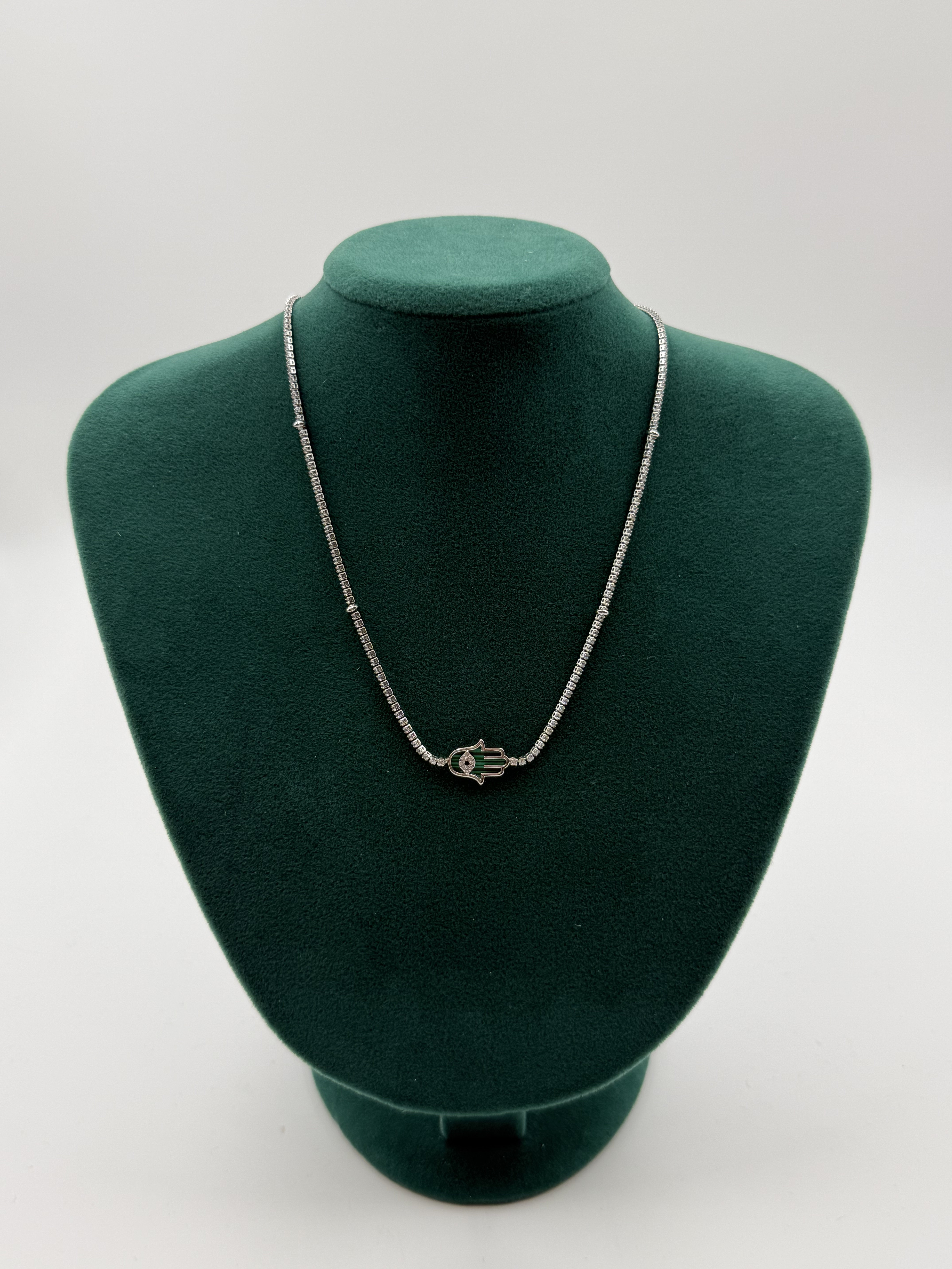 El Figürlü Su Yolu Kolye