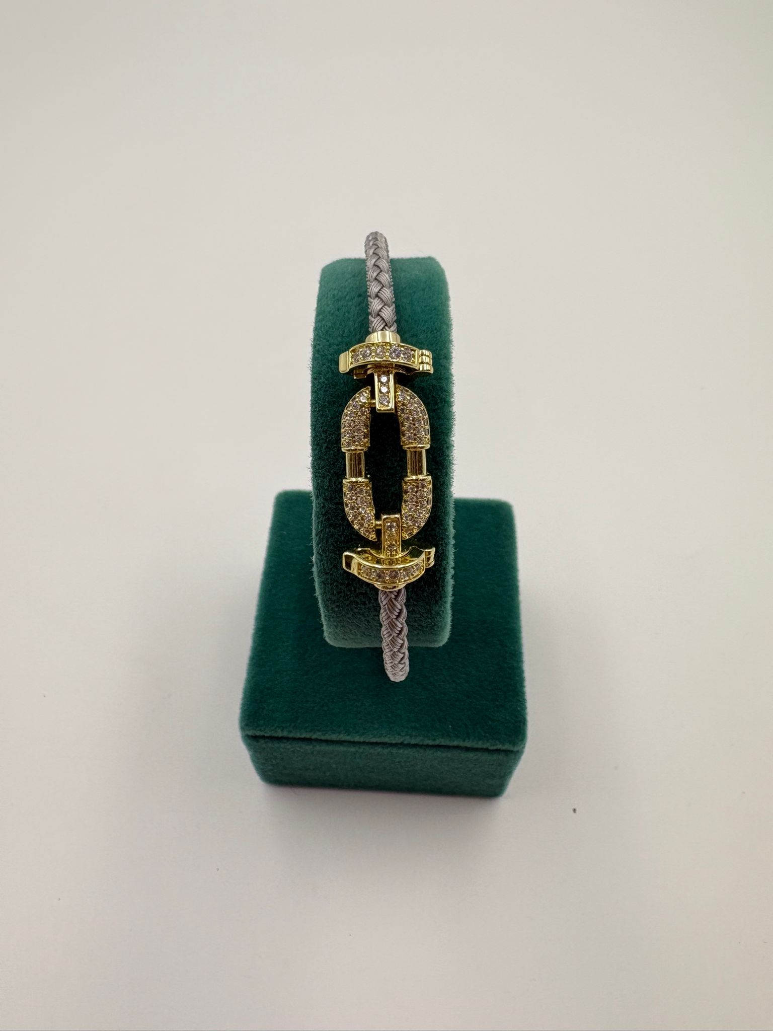 Taşlı Kemer Model Deri Kelepçe