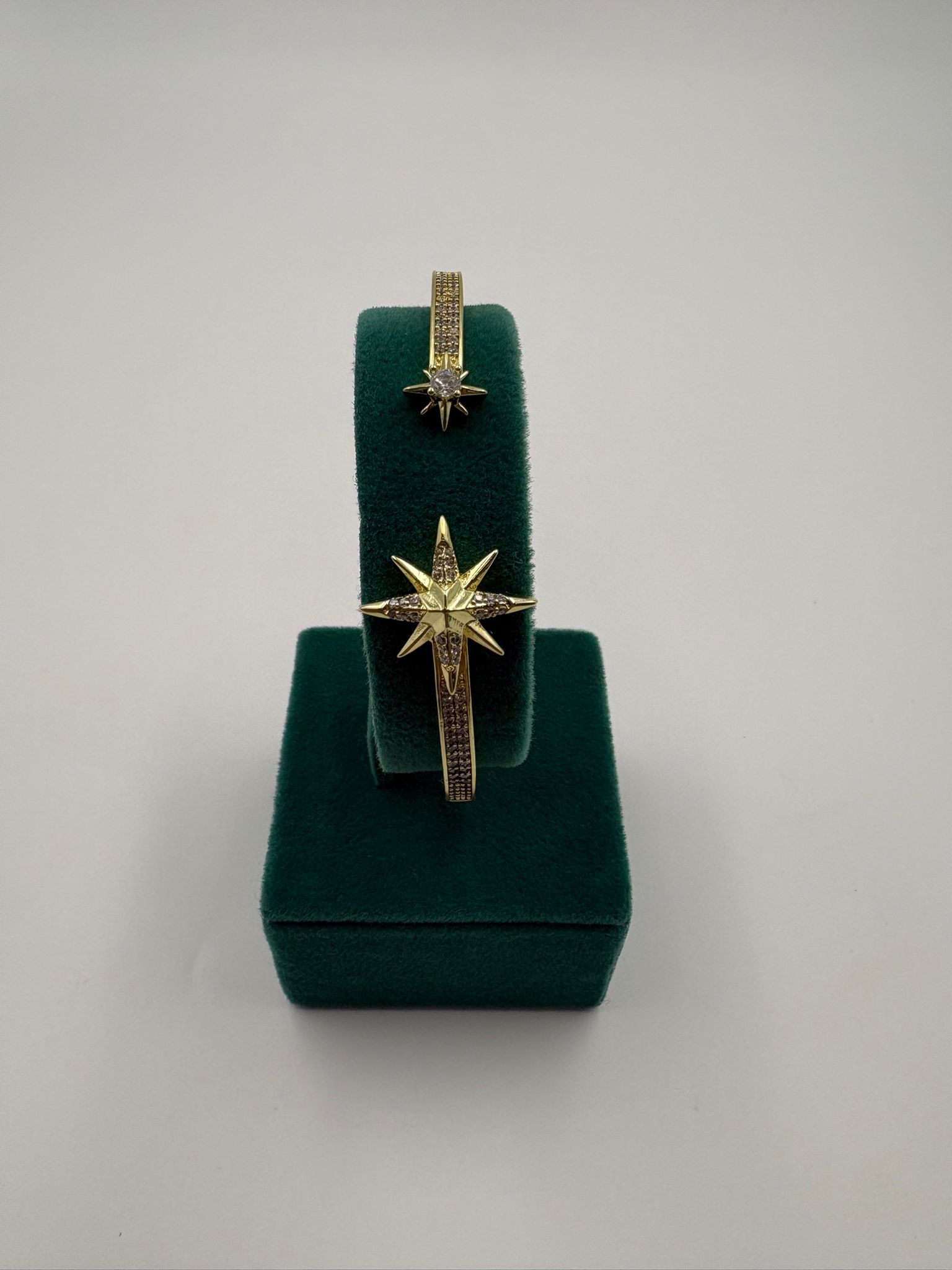 Kutup Yıldızı Model Taşlı Kelepçe